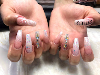 Apple's Nails & Spa