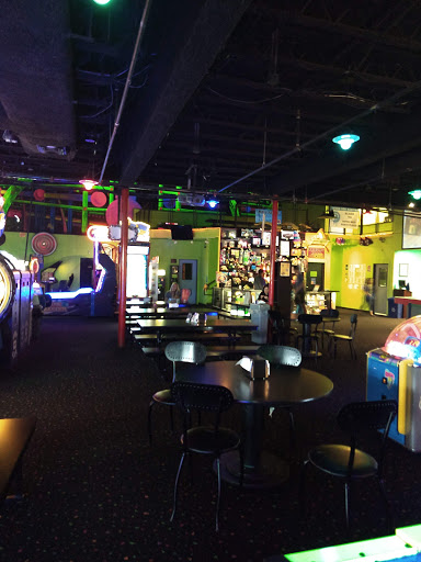 Shopping Mall «Southwood Shopping Center», reviews and photos, 1701 W Ben White Blvd, Austin, TX 78701, USA