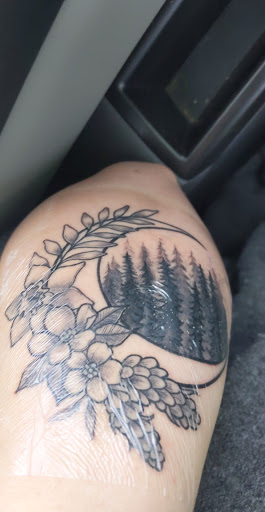 Tattoo Shop «Short North Tattoo», reviews and photos, 1042 N High St, Columbus, OH 43201, USA