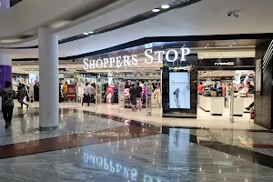 Shoppers Stop image