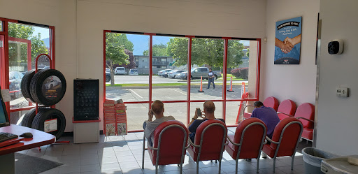 Tire Shop «Discount Tire Store - Murray, UT», reviews and photos, 120 E 4500 S, Murray, UT 84107, USA