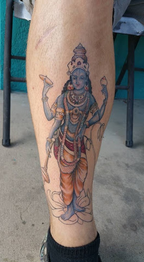 Explore friendship tattoo ideas for 3, creative tattoo ideas in Saint Petersburg, available at Buku Tattoo Studio