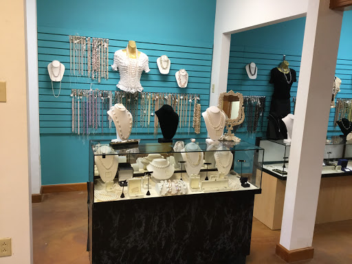 Jewelry Store «The Gilded Lily», reviews and photos, 11943 Coursey Blvd Suite A, Baton Rouge, LA 70816, USA