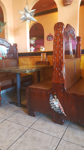 Shopping Mall «Frederick Shopping Center», reviews and photos, 1305 W 7th St, Frederick, MD 21702, USA