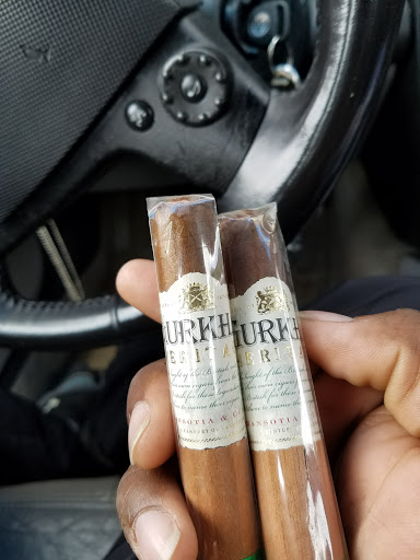 Tobacco Shop «Paradise Island Smoke Shop», reviews and photos, 3316 Snapfinger Rd, Lithonia, GA 30038, USA