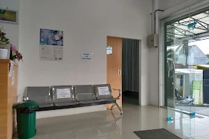 Klinik May Medika Palembang image