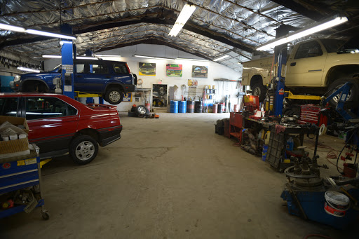 Auto Repair Shop «Murray Brothers Garage», reviews and photos, 19 Bacon Pond Rd, Woodbury, CT 06798, USA