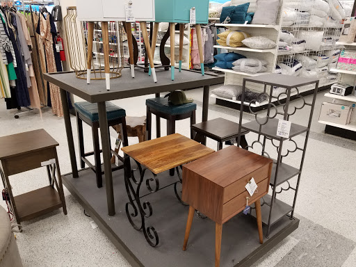 Clothing Store «Ross Dress for Less», reviews and photos, 1416 Towne Square Blvd NW, Roanoke, VA 24012, USA