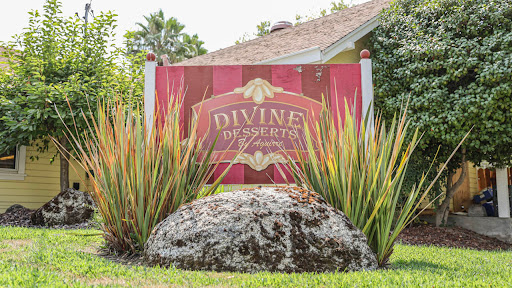 Dessert Restaurant «Divine Desserts by Aguirre», reviews and photos, 6045 S Walnut St, Loomis, CA 95650, USA