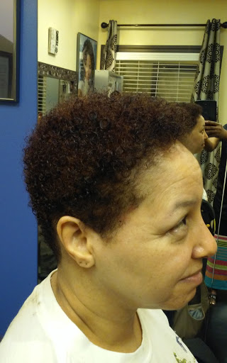 Beauty Salon «Salons by JC Cary Crossroads», reviews and photos, 2476 Walnut St, Cary, NC 27518, USA