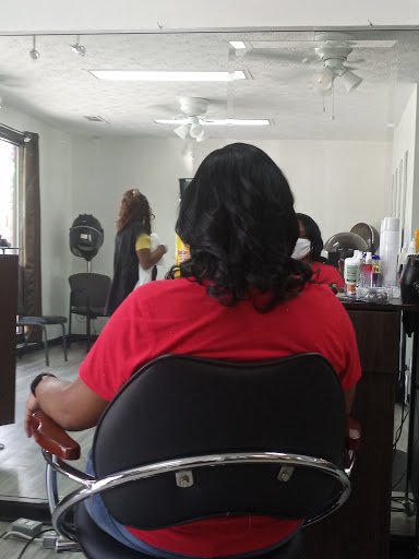 Beauty Salon «Bruni Dominican Hair Salon», reviews and photos, 1990 Main St E, Snellville, GA 30078, USA