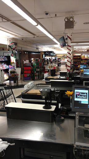 Grocery Store «D & W Fresh Market», reviews and photos, 2103 Parkview Ave, Kalamazoo, MI 49008, USA