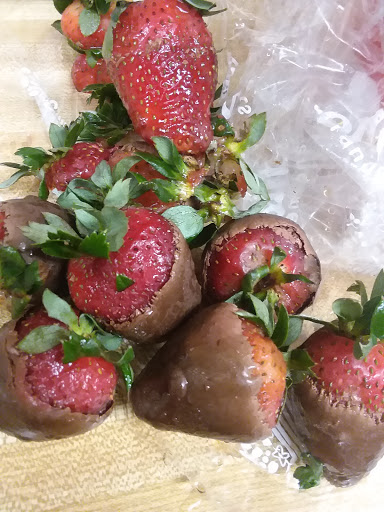 Gift Shop «Edible Arrangements», reviews and photos, 2872 Wilma Rudolph Blvd, Clarksville, TN 37040, USA