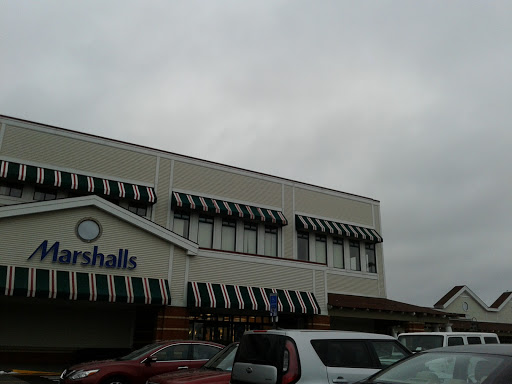 Marshalls, 351 N Frontage Rd, New London, CT 06320, USA, 