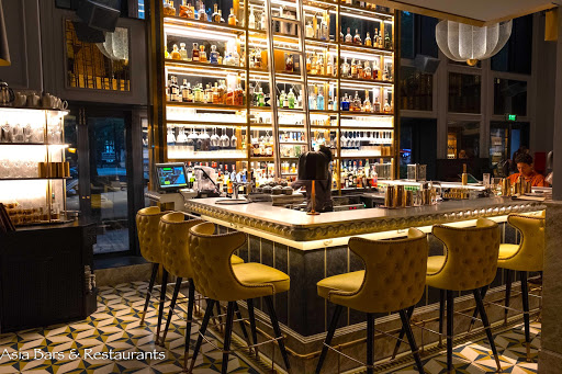 angelina cocktail bar, whisky lounge & restaurant
