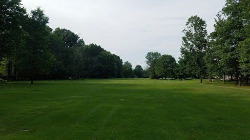 Golf Course «Walnut Run Golf Course», reviews and photos, 601 E Main St, Cortland, OH 44410, USA