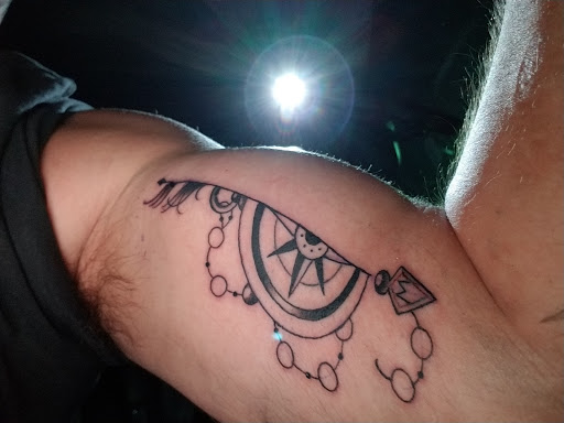 Tattoo Shop «Blu Gorilla Tattoo», reviews and photos, 1409 King St, Charleston, SC 29403, USA