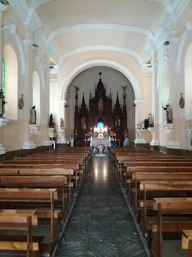 Opiniones de Iglesia Católica de Las Carmelitas - Nuestra Señora del Carmen en Riobamba - Iglesia