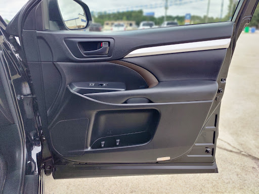 Used Car Dealer «Pre-Owned Express», reviews and photos, 1703 Spring Cypress Rd, Spring, TX 77388, USA