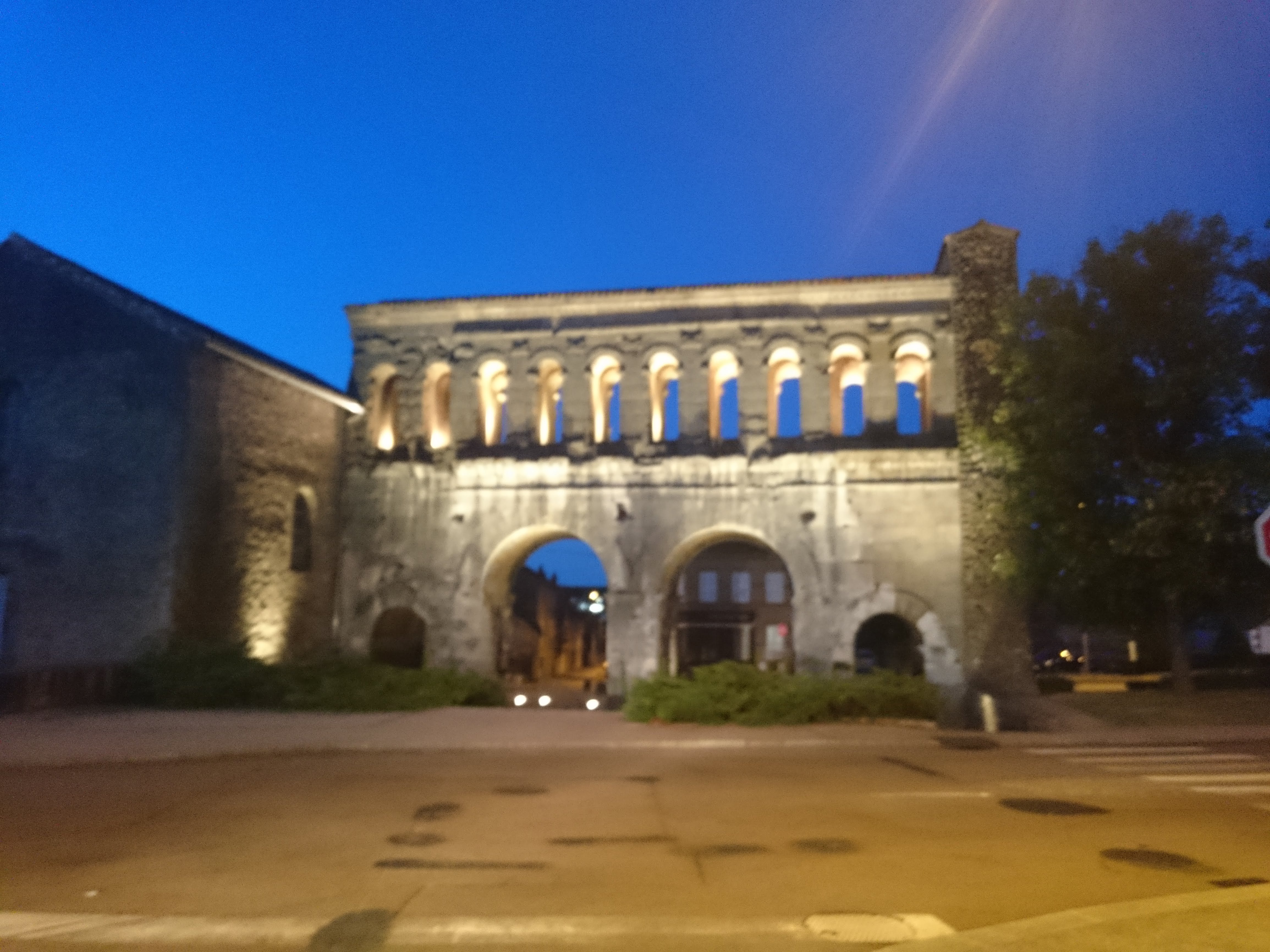 Photo n° 1 de l'avis de Damien.e fait le 12/08/2018 à 05:39