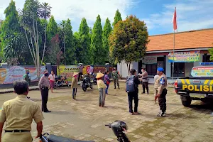 Balai Desa Kuwik image