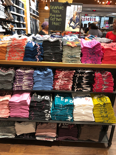 Clothing Store «Aéropostale», reviews and photos, 200 Baychester Ave, Bronx, NY 10475, USA