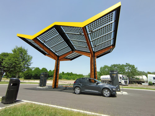 Borne de recharge de véhicules électriques Fastned Station de recharge Pont