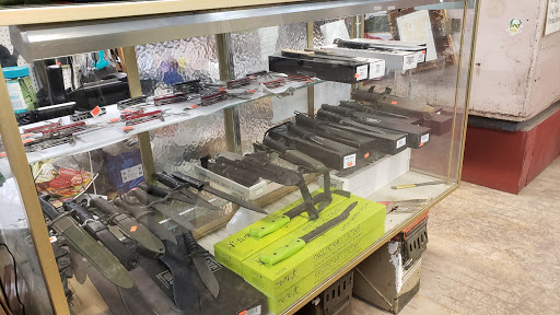 Army & Navy Surplus Shop «Army Navy Sales», reviews and photos, 3100 N Lincoln Ave, Chicago, IL 60657, USA