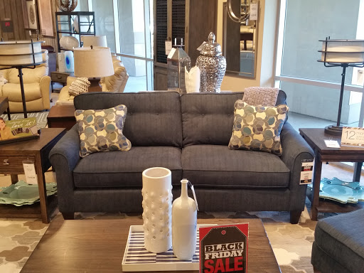 Furniture Store «La-Z-Boy Furniture Galleries», reviews and photos, 23029 Eastpark Dr, Yorba Linda, CA 92886, USA