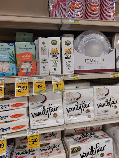 Grocery Store «Safeway», reviews and photos, 475 M St, Crescent City, CA 95531, USA