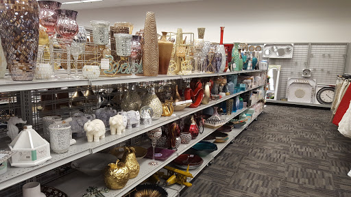 Clothing Store «Burlington Coat Factory», reviews and photos, 30 W Rand Rd, Arlington Heights, IL 60004, USA