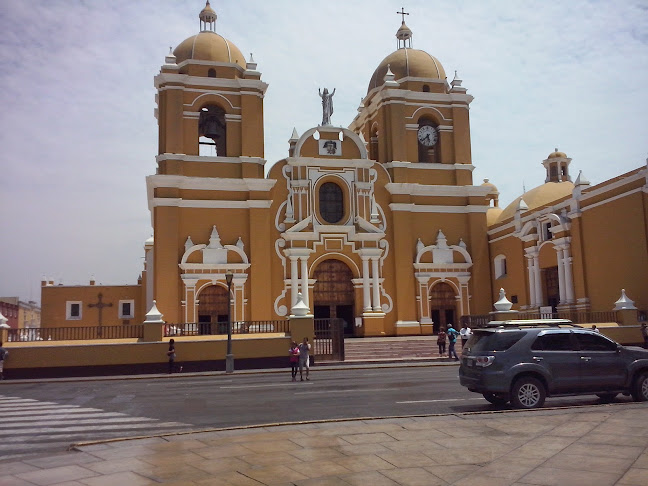 Jr. Larco 280, Huanchaco 13000, Perú