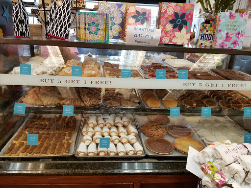 Shopping Mall «Thruway Shopping Center», reviews and photos, 300 S Stratford Rd, Winston-Salem, NC 27103, USA