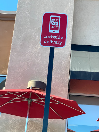 Fast Food Restaurant «Chick-fil-A», reviews and photos, 8040 N Blackstone Ave, Fresno, CA 93720, USA