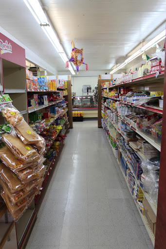 Grocery Store «La Mexicana Grocery Store», reviews and photos, 432 N Main St, West Bend, WI 53090, USA