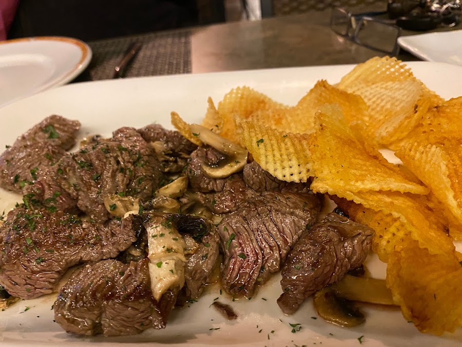 El Bodegón Restaurante & Tapas