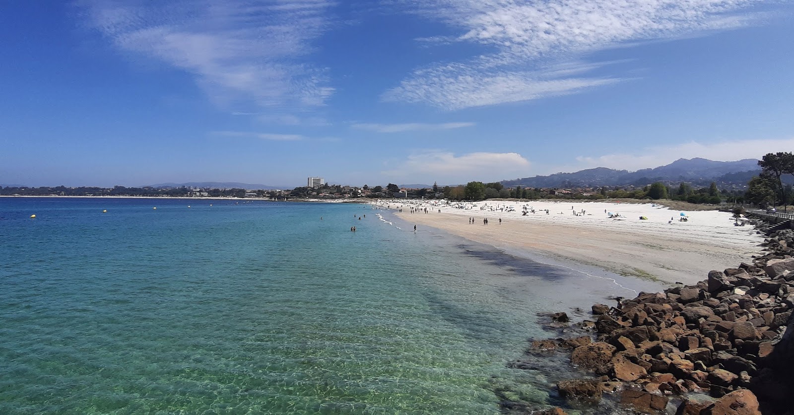 Foto av Vao Strand med fin vit sand yta
