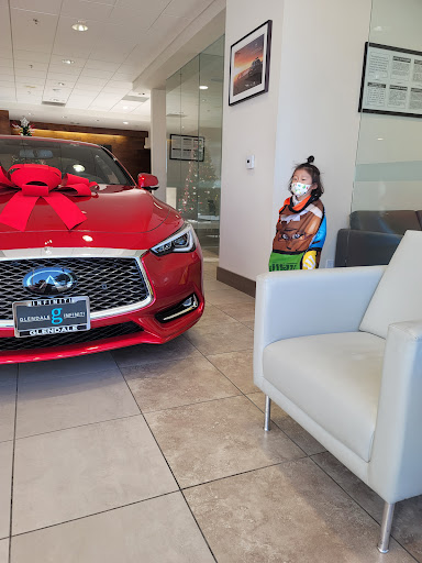 Glendale INFINITI image