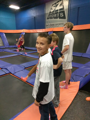 Amusement Center «Sky Zone Trampoline Park», reviews and photos, 13310 Industrial Park Blvd #160, Plymouth, MN 55441, USA