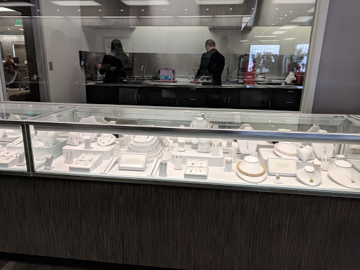 Jeweler «Shane Co.», reviews and photos, 9790 E Arapahoe Rd, Greenwood Village, CO 80112, USA