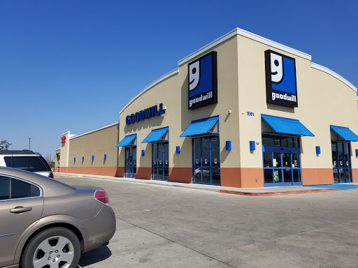 Goodwill - McColl (Edinburg), 1561 S McColl Rd, Edinburg, TX 78539, USA, Thrift Store