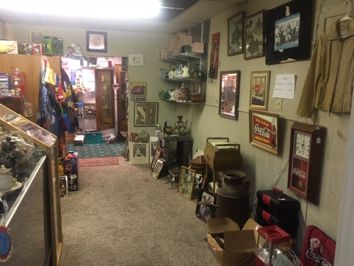 Memaw's and Papa's collectables