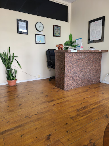 Waxing Hair Removal Service «Henna Threading & Beauty», reviews and photos, 21701 Lake Forest Dr #2, Lake Forest, CA 92630, USA