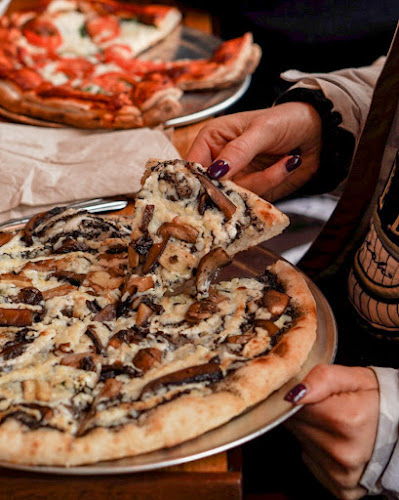 Best Wood Fired pizza place in Breckenridge - Piante Pizzeria