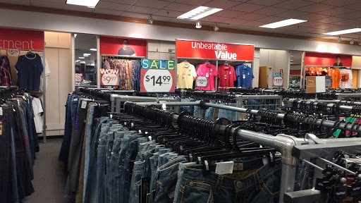 Outlet Store «VF Outlet», reviews and photos, 7400 S Las Vegas Blvd #213, Las Vegas, NV 89123, USA