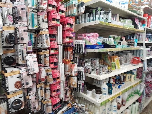 Dollar Store «Dollar Tree», reviews and photos, 250 SW 152nd St, Burien, WA 98166, USA