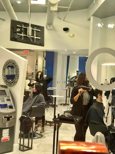 Hair Salon «Urban Halo Salon», reviews and photos, 2900 Clarendon Blvd, Arlington, VA 22201, USA