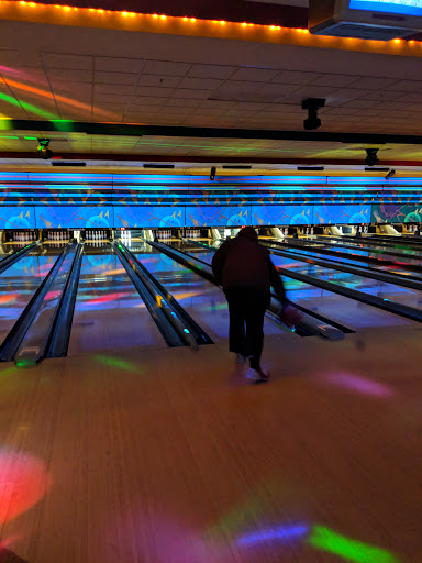 Bowling Alley «Streamwood Bowl», reviews and photos, 1232 E Irving Park Rd, Streamwood, IL 60107, USA