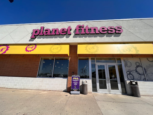 Gym «Planet Fitness», reviews and photos, 3333 S Linden Rd, Flint, MI 48507, USA