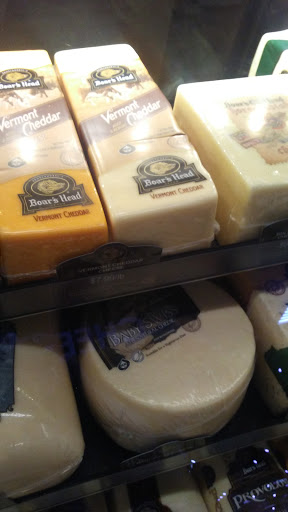 Grocery Store «Dillons», reviews and photos, 5311 SW 22nd Pl, Topeka, KS 66614, USA